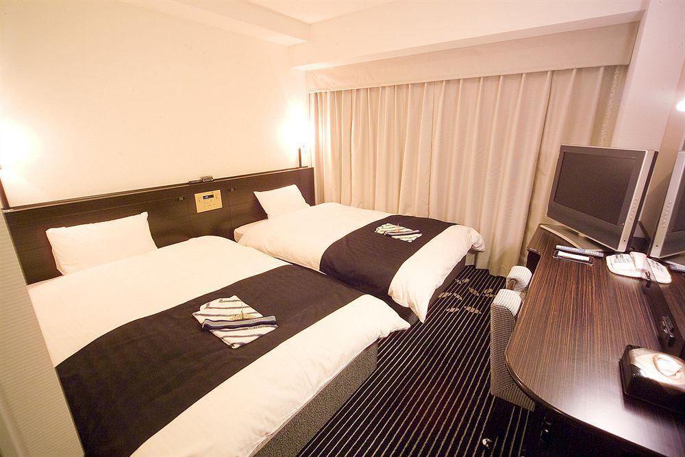 Apa Hotel Sendai Eki Itsutsubashi Kültér fotó