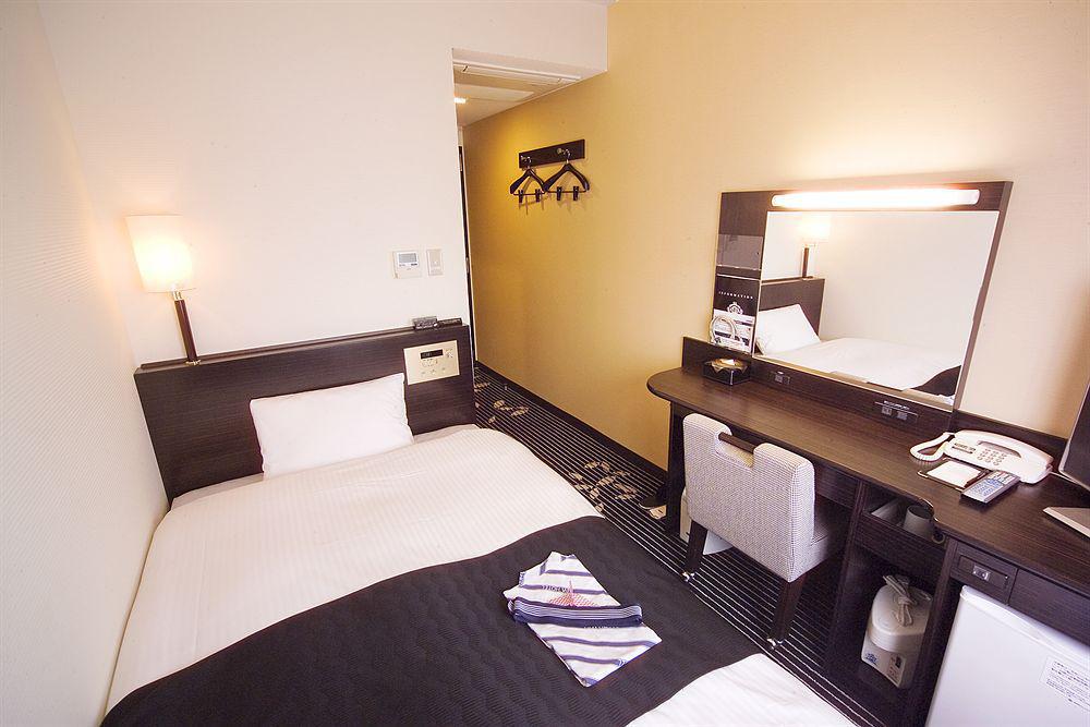 Apa Hotel Sendai Eki Itsutsubashi Kültér fotó